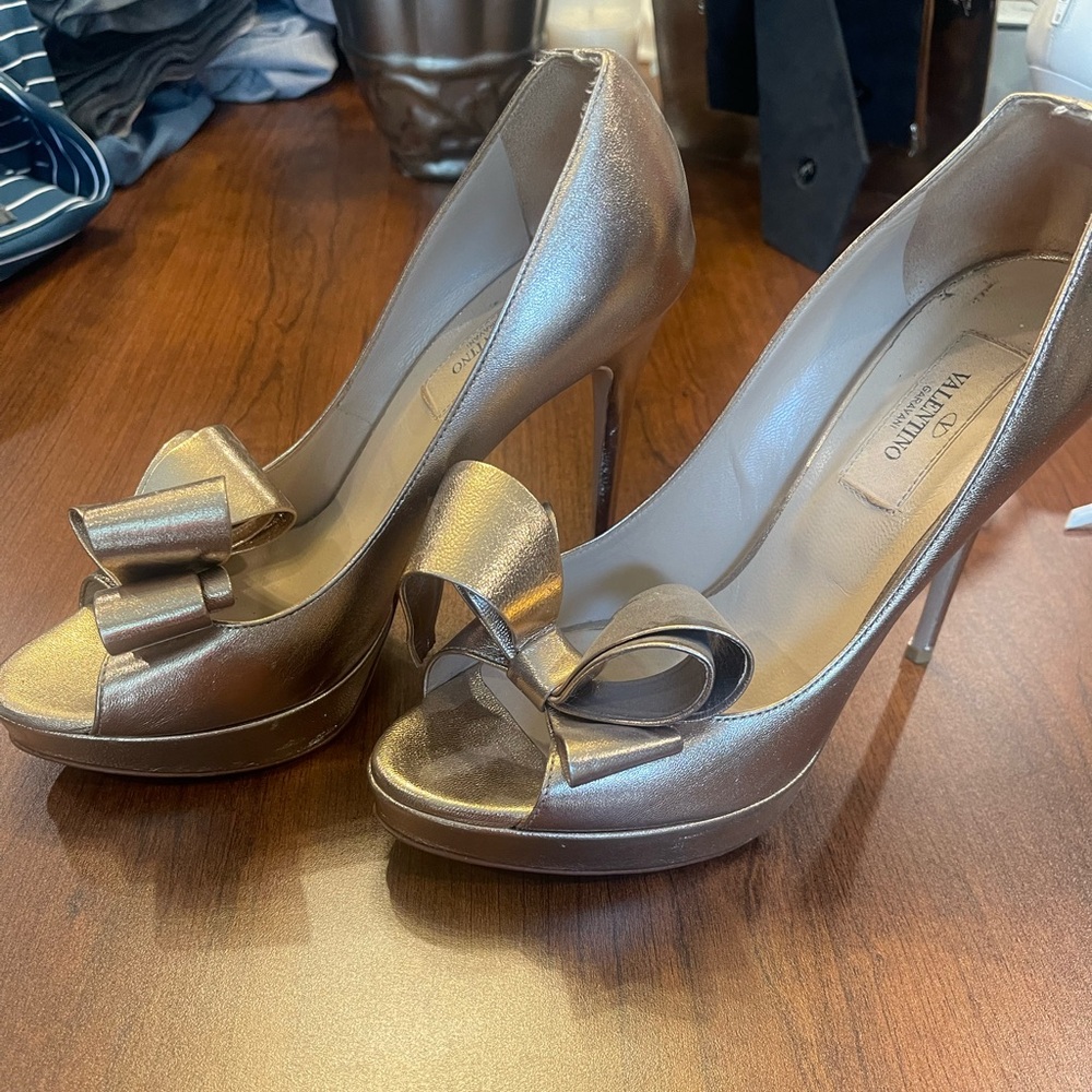 Authentic Valentino Bow Heels